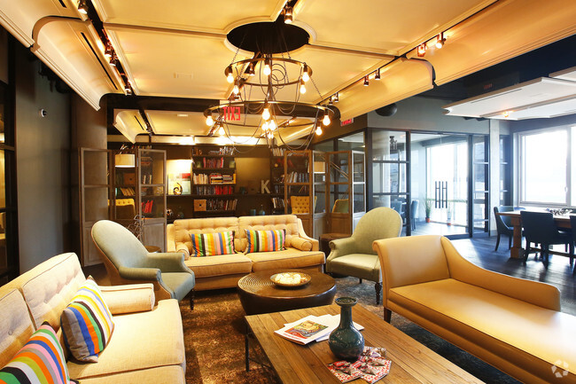 Interior Photo - 66 Rockwell Place