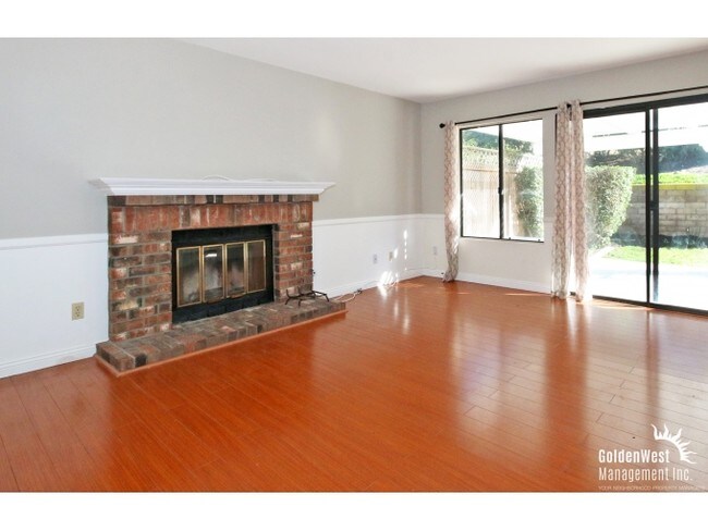 Building Photo - 6884 Shearwaters Dr