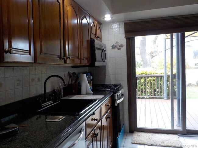 Foto del edificio - 12 Sycamore Ln