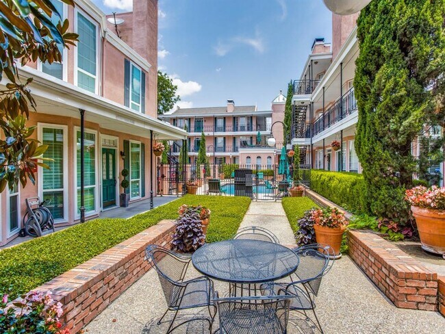 Foto del edificio - 3208 Cole Ave