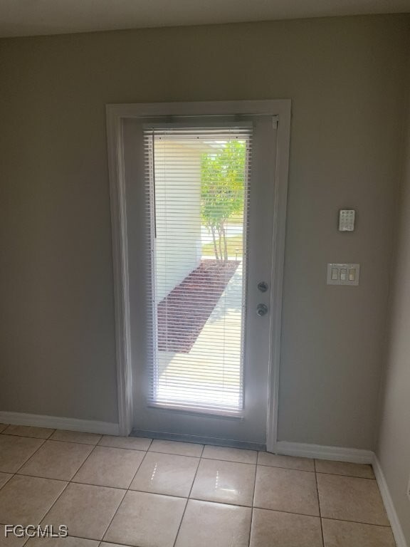 Building Photo - 703 SW 22nd St