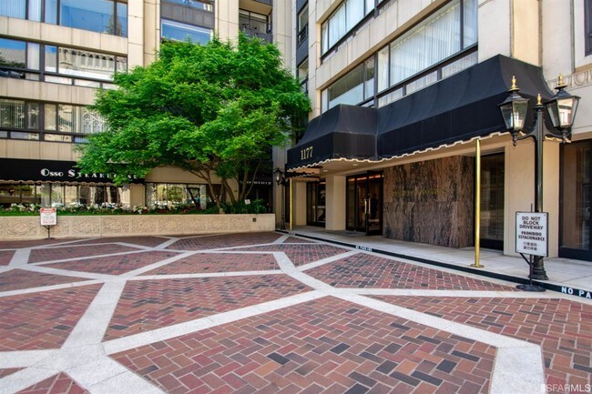 Foto del edificio - 1177 California St