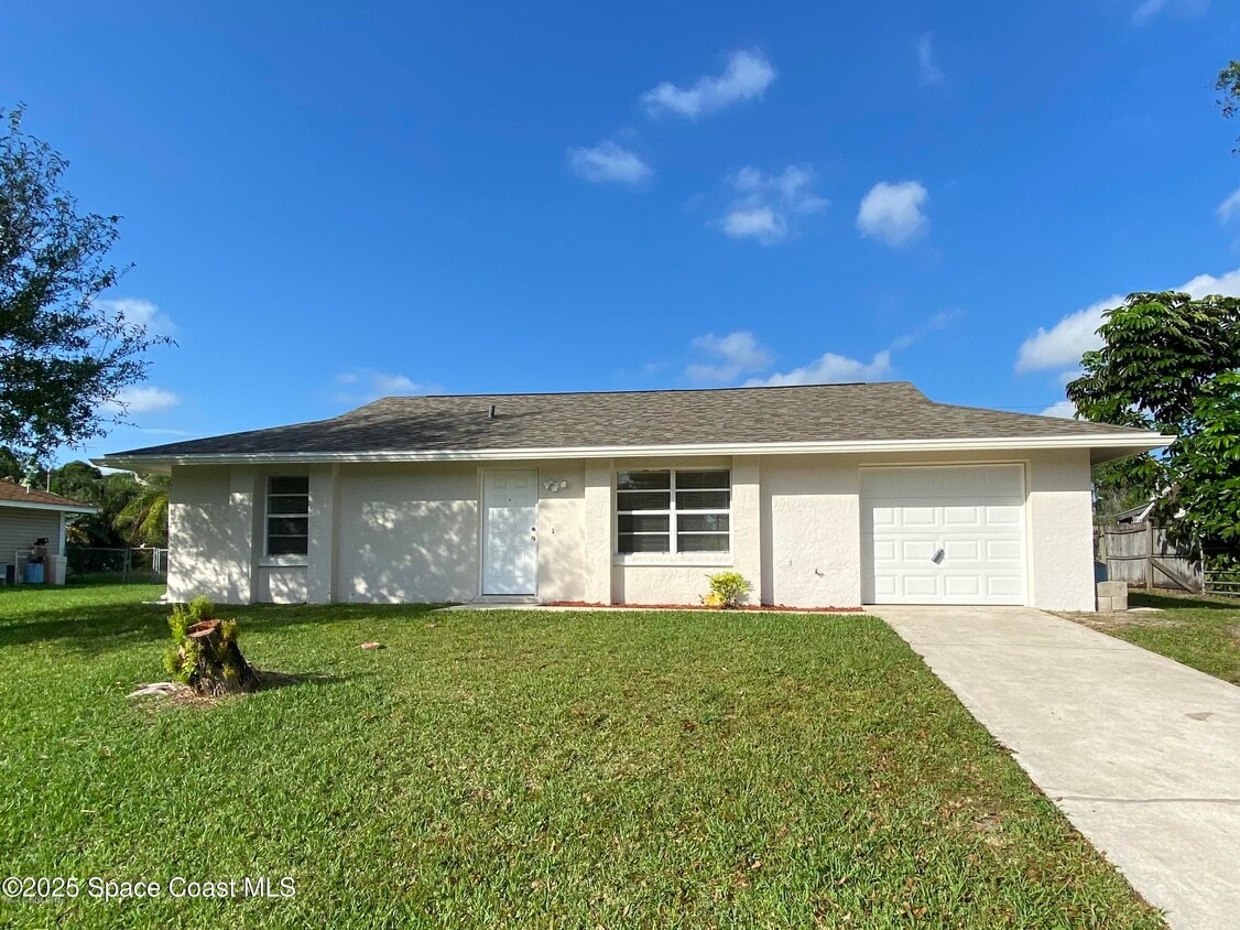 Foto principal - 499 Brickell St SE