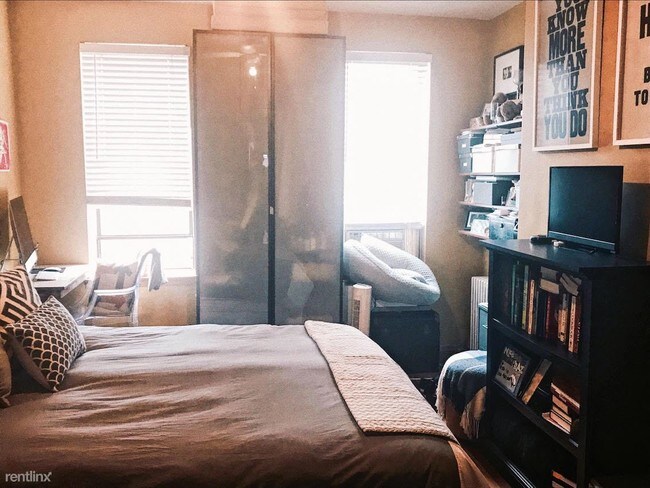 Foto del edificio - 147 N 8th St