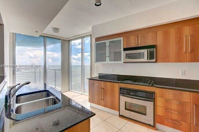 Building Photo - 335 S Biscayne Blvd