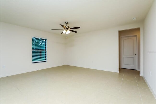 Foto del edificio - 35685 Rose Moss Ave