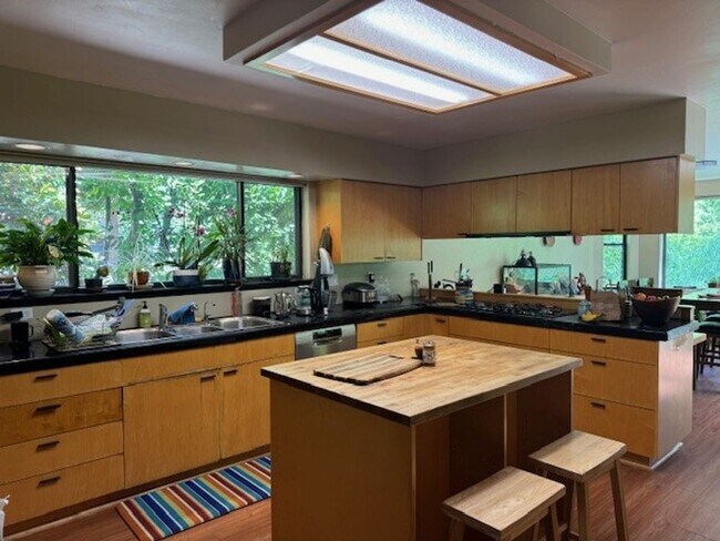 Building Photo - Great Nevada City Home and Neighborhood, S...