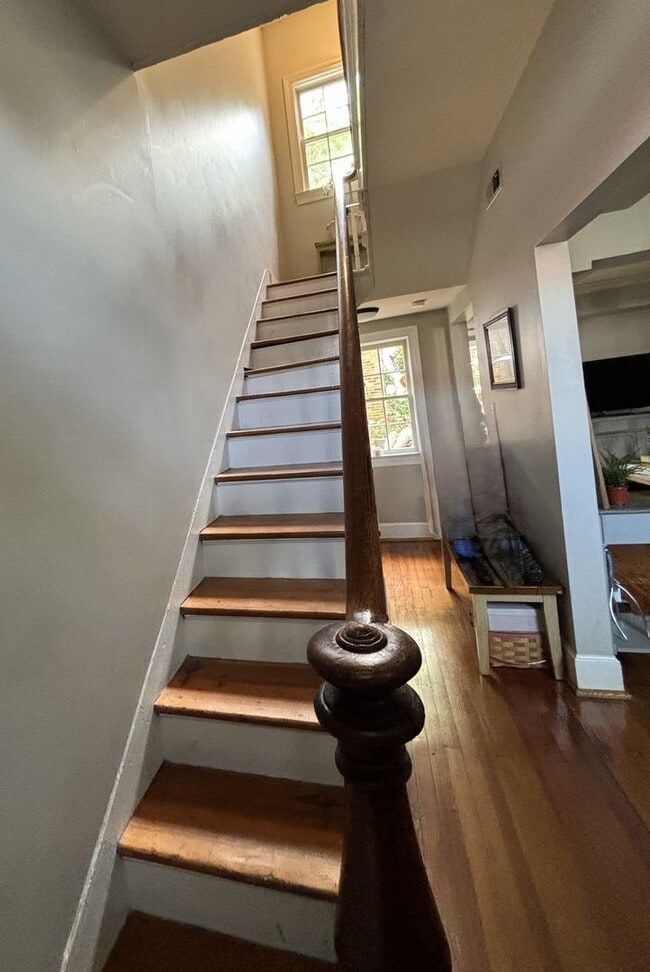 Photo - 408 Queen St Townhome