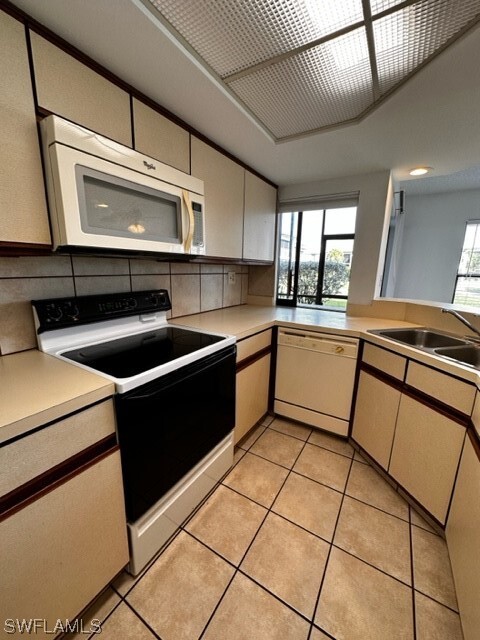 Building Photo - 13450 Greengate Blvd