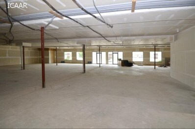 Foto del edificio - 225-245 Beaver Kreek Ctr