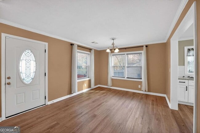 Photo - 871 Hargis St SE House