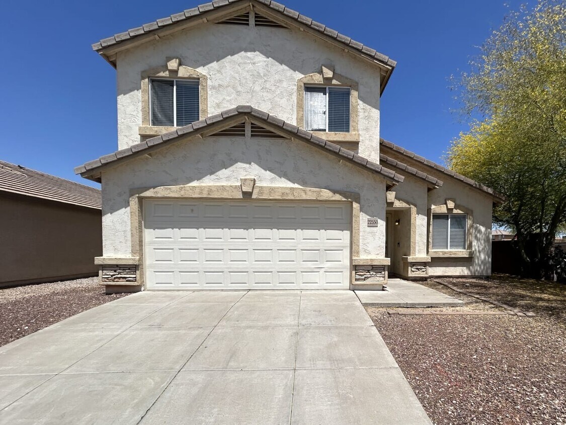 Primary Photo - 22550 W Yavapai St