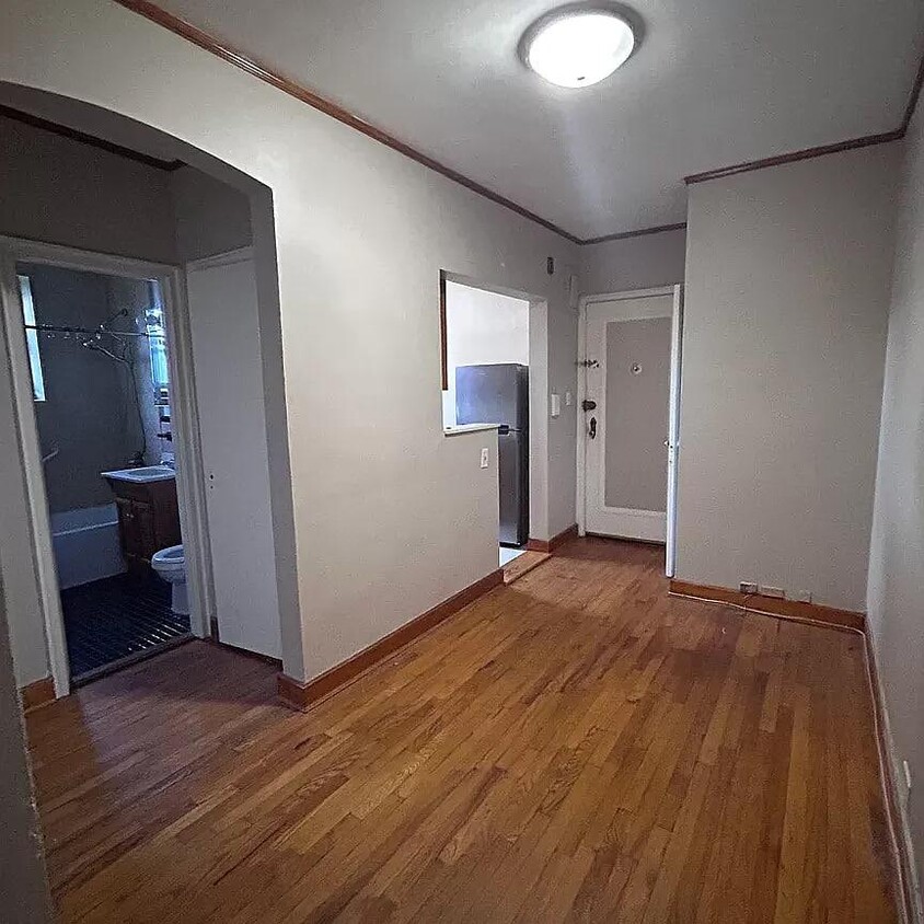 Foto principal - 7710 Ditmars Blvd