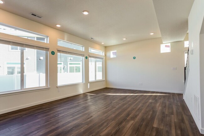 Building Photo - 4673 N Tower Dr
