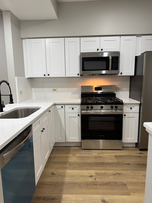 Foto principal - 391 Fallbrook Ct