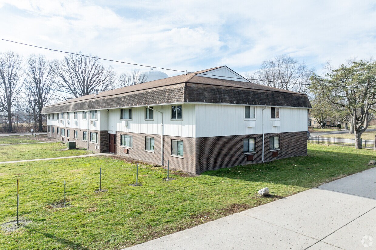 The Grove Apartments in Danville, IL