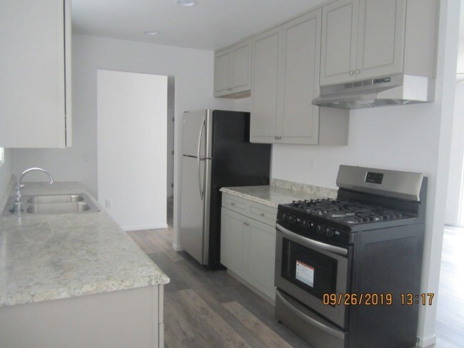 Building Photo - 3 br, 1.5 bath House - 5671 WALTER ST.