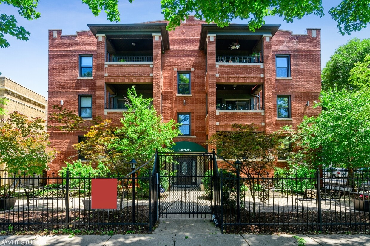 Primary Photo - 3405 N Harding Ave