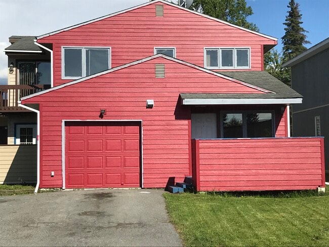 Building Photo - 3309 Oregon Dr