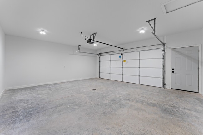 Building Photo - 400 Sherman