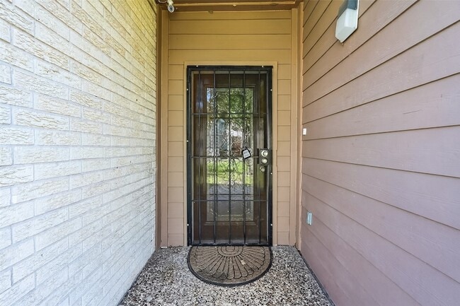 Photo - 11280 Braes Forest Dr Apartment