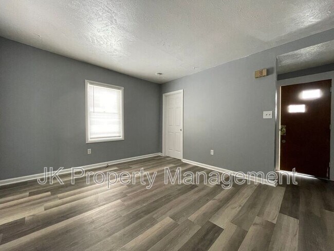 Foto del edificio - 2215 7th Ave N