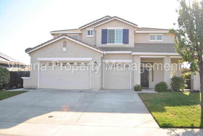 Primary Photo - 4202 Mockingbird Ct