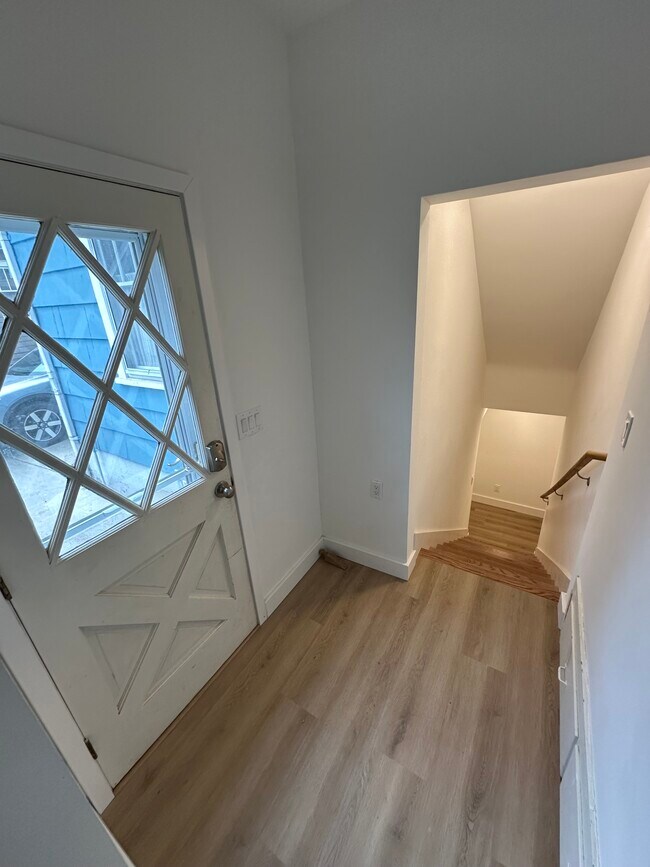 Foto del edificio - 2412 Columbia St SW