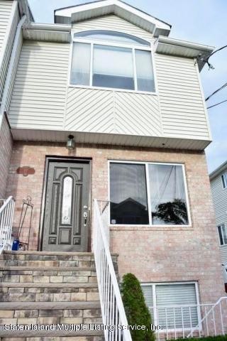 Primary Photo - 27 Bentley Ln