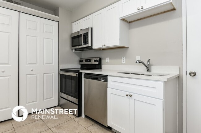 Building Photo - 5611 Marie Ct