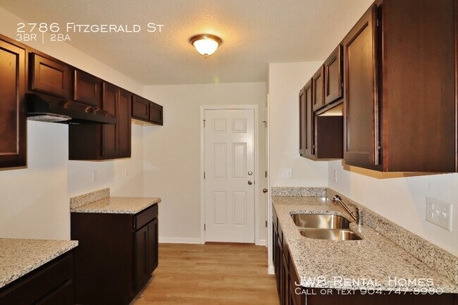 Building Photo - 2786 Fitzgerald St