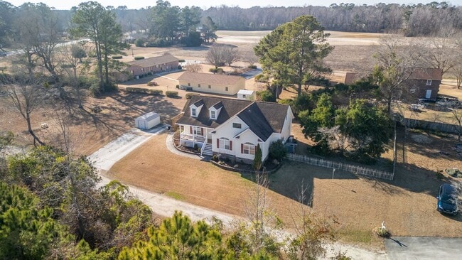 Building Photo - 113 Gladys Ln