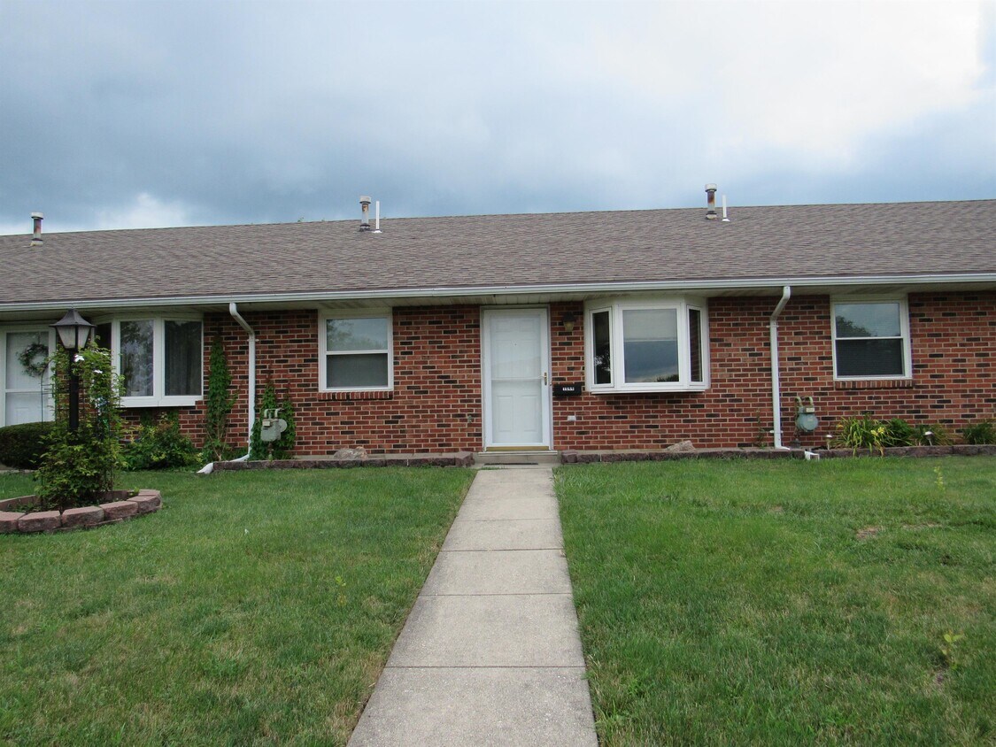 Foto principal - 1644 Sierra Ave