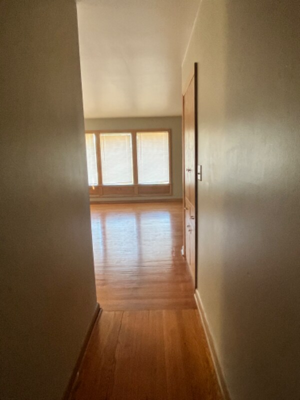 Foto del edificio - 7215 W Congress St