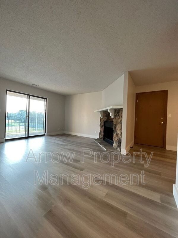 Building Photo - 2330 N 44th St