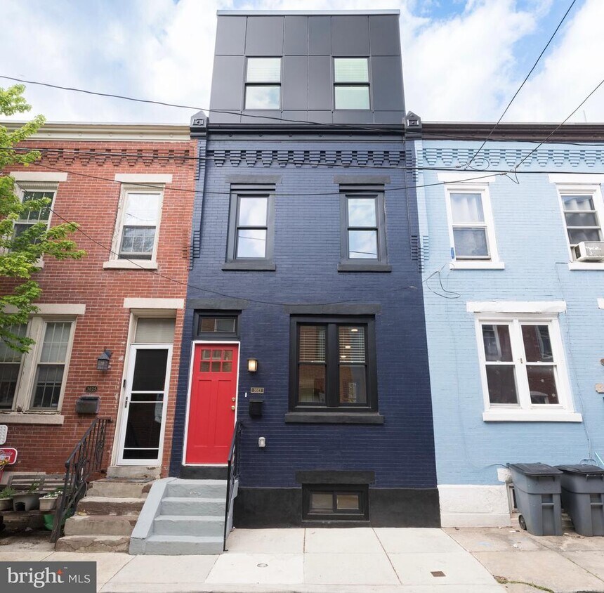 Primary Photo - 3023 W Harper St