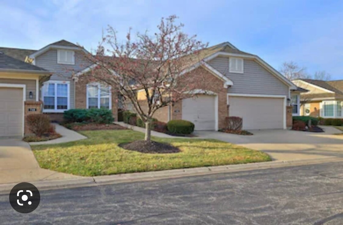 7887 Ramble Vw Unit 104, Cincinnati, OH 45231 Condo for Rent in