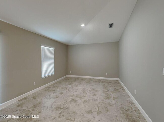 Foto del edificio - 2702 Hester Ave SE