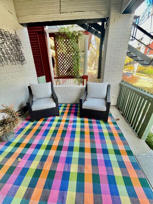 Foto del edificio - 332 Lehigh Avenue (Full Service)