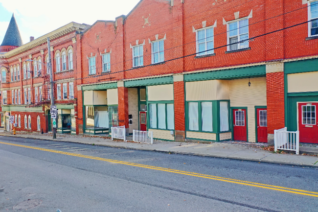 Building Photo - 103 W Lincoln Ave