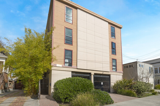 Foto del edificio - 1739 Addison St