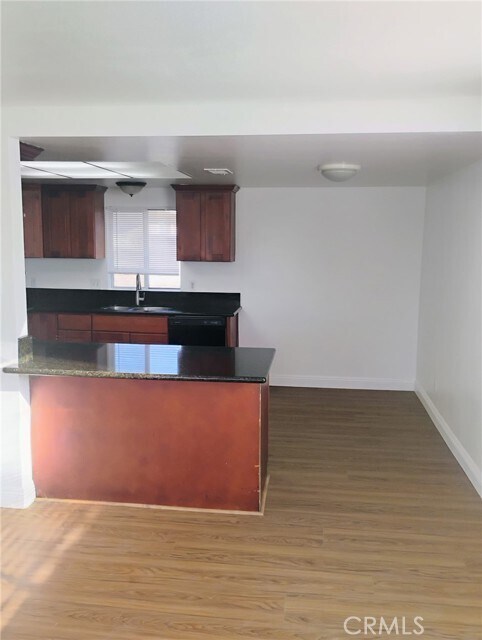 Foto del edificio - 21862 Dracaea Ave