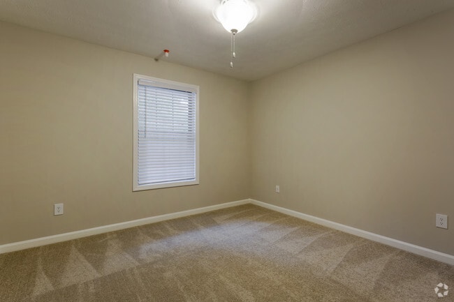 2BR, 2BA - 1310 SF - Calibre Woods