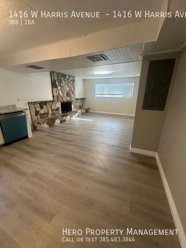 Foto del edificio - 1416 Harris Ave