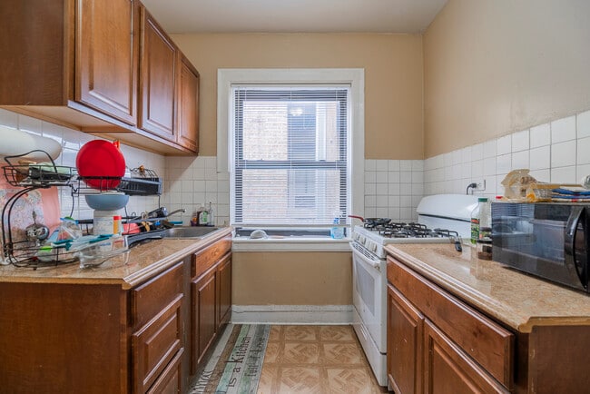 Foto del edificio - 6507 N Hoyne Ave