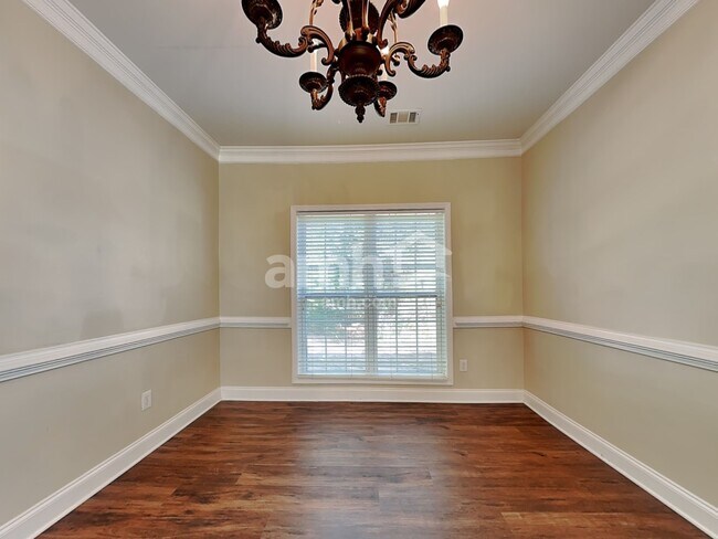 Foto del edificio - 2713 Cascade Bend Dr