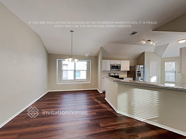Building Photo - 1009 Silver Spur Ln