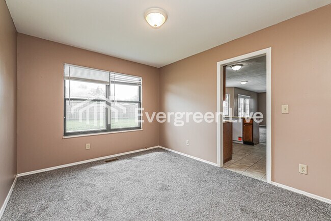 Foto del edificio - 8789 Trowbridge Way