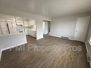 Building Photo - 7701 W Hampton Ave