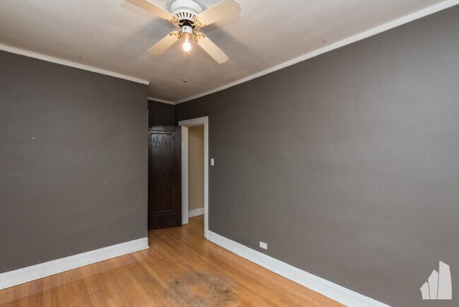 Foto del edificio - 4901 N Hermitage Ave